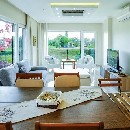 Luminous And Chic Flat In Mugla Διαμέρισμα