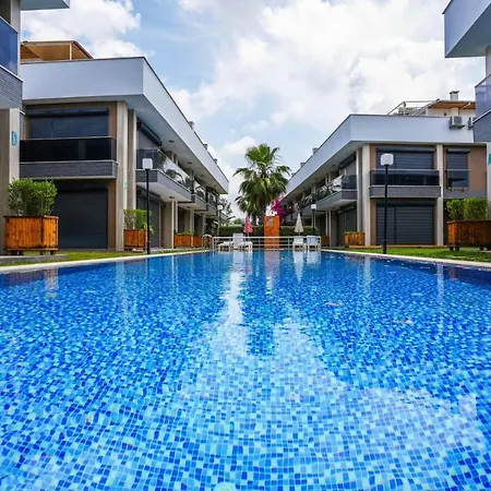 Luminous And Chic Flat In Mugla Dalaman